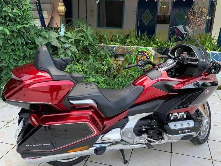 Honda Gold Wing Vermelho 13