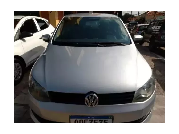 Volkswagen Gol Prata 1