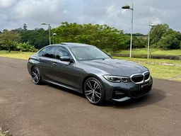 BMW 320i