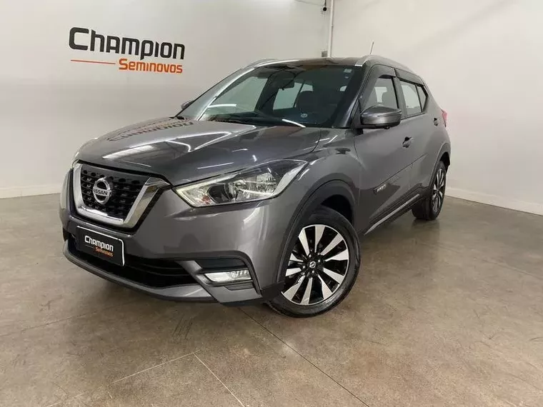 Nissan Kicks Cinza 12