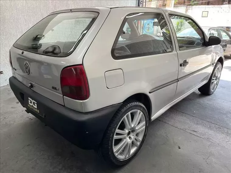 Volkswagen Gol Prata 11