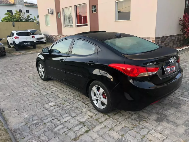 Hyundai Elantra Preto 7