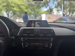 BMW 328i