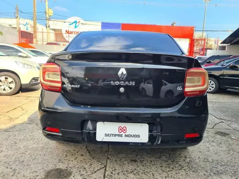 Renault Logan Preto 10