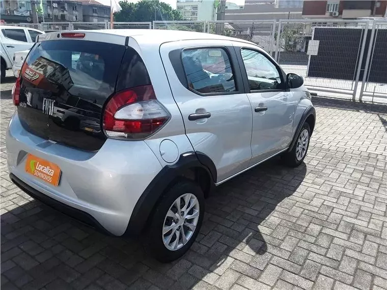 Fiat Mobi Prata 3