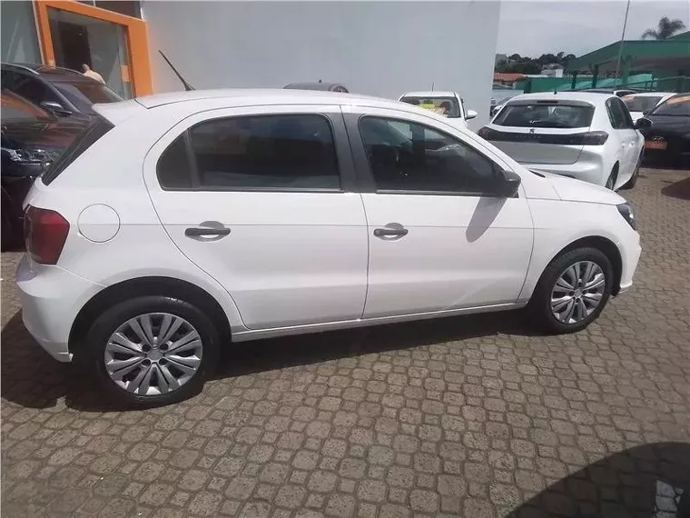 Volkswagen Gol Branco 1