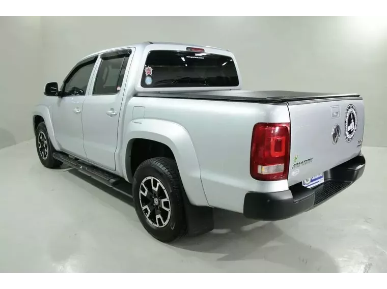 Volkswagen Amarok Prata 8