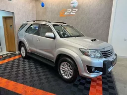 Hilux SW4