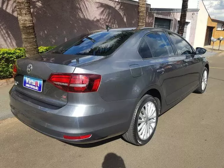 Volkswagen Jetta Cinza 18