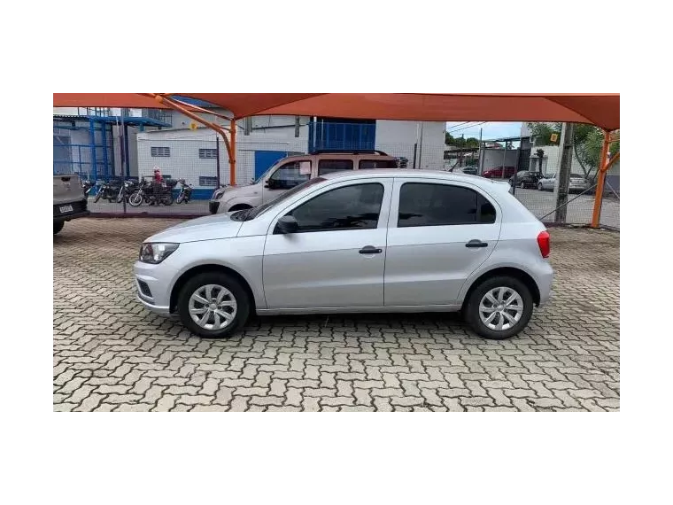 Volkswagen Gol Prata 4