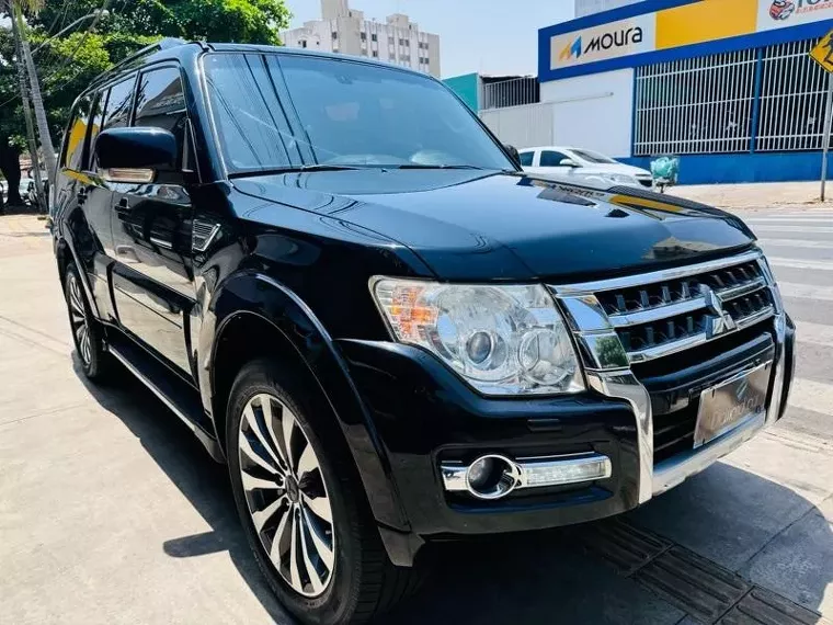 Mitsubishi Pajero Full Preto 3