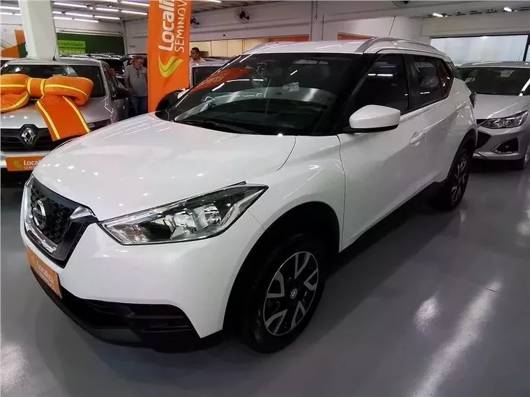 Nissan Kicks Branco 4