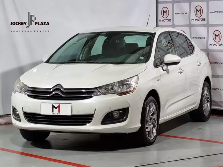 Citroën C4 Lounge Branco 4