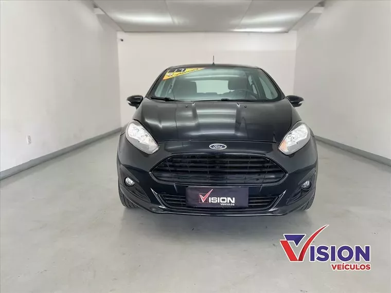 Ford Fiesta Preto 17