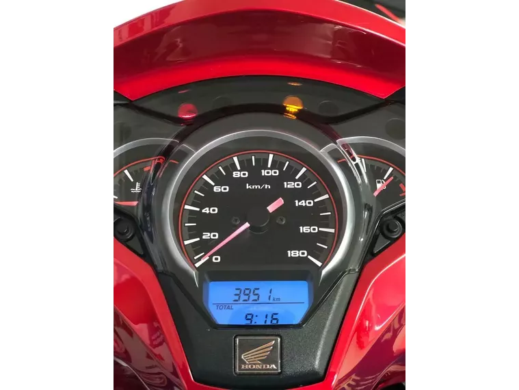 Honda SH 300i Vermelho 4