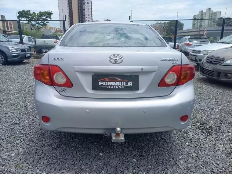 Toyota Corolla Prata 5