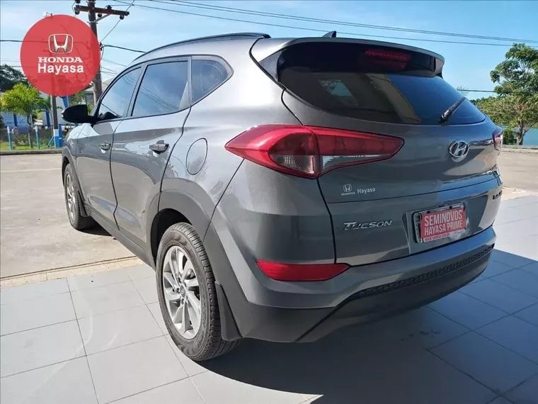 Hyundai Tucson Cinza 11