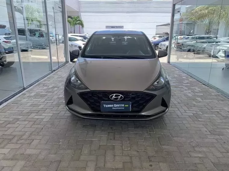 Hyundai HB20S Prata 1