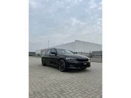 BMW 330i