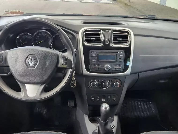 Renault Sandero Vermelho 6