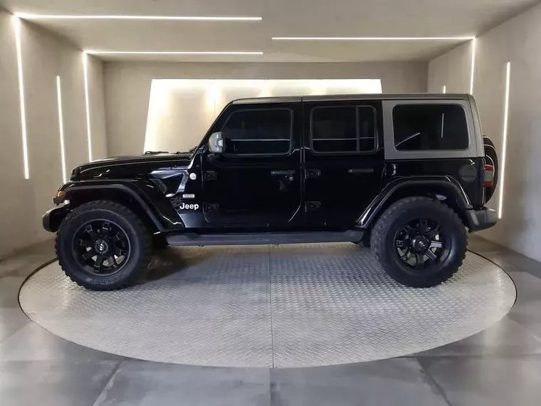 Jeep Wrangler Preto 11