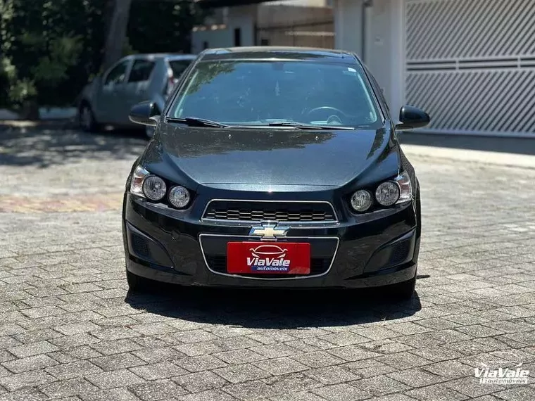 Chevrolet Sonic Preto 1