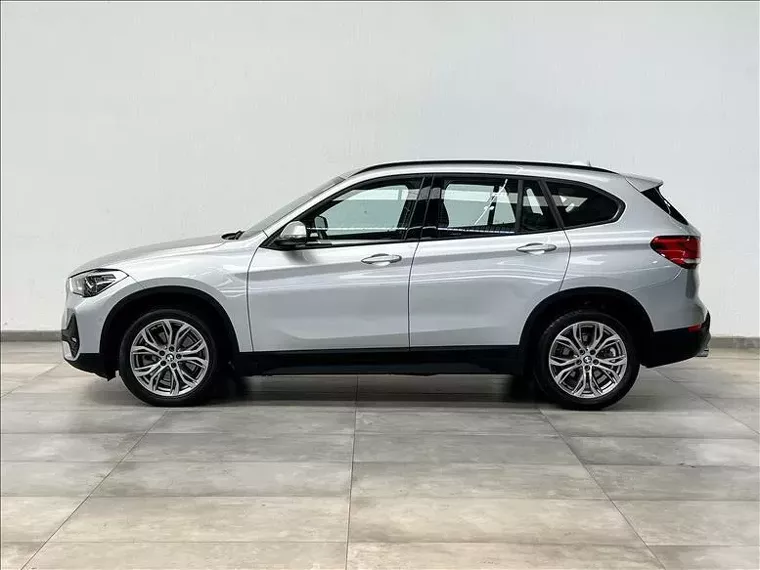 BMW X1 Cinza 7