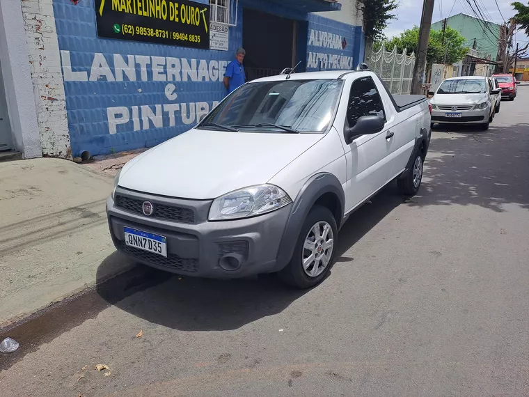 Fiat Strada Branco 1