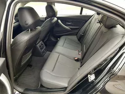 BMW 328i