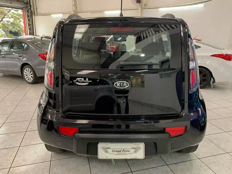 KIA Soul Preto 4