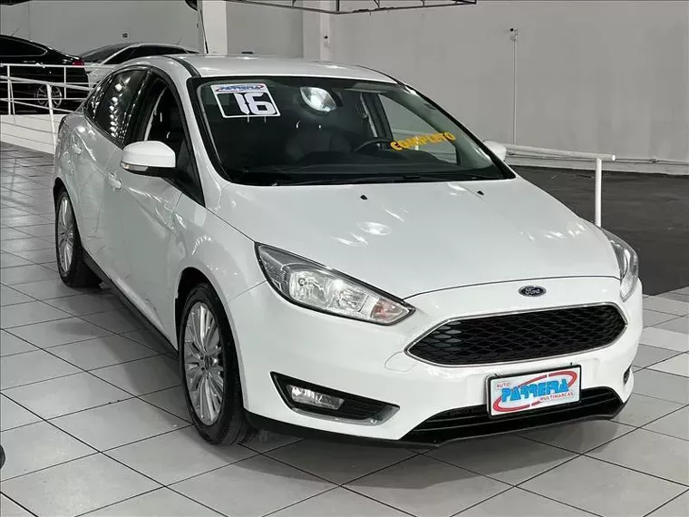 Ford Focus Branco 5