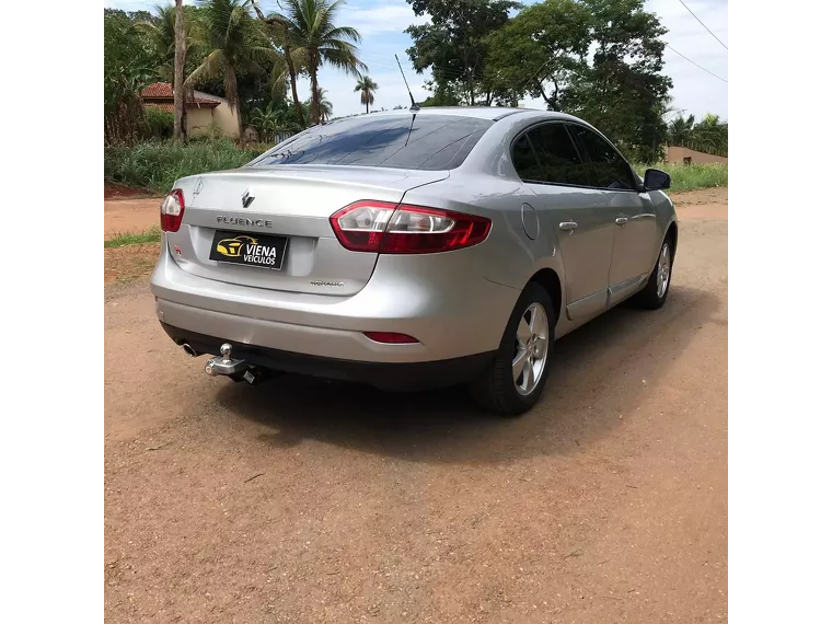 Renault Fluence Prata 3