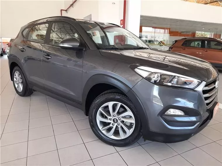 Hyundai Tucson Cinza 4