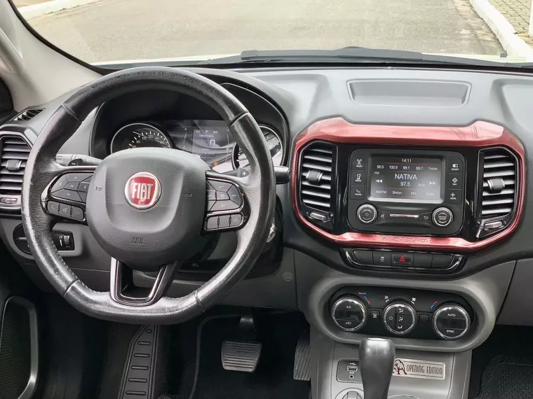 Fiat Toro Branco 16