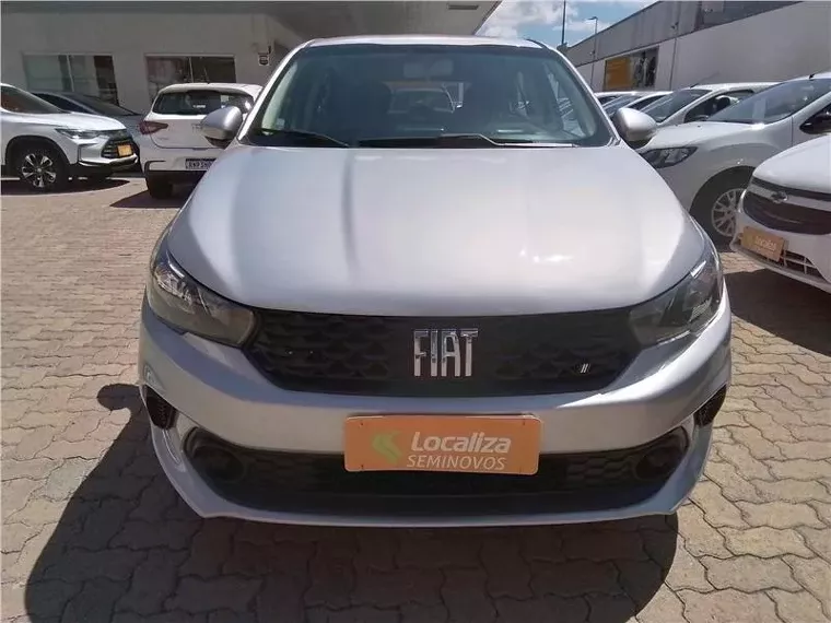 Fiat Argo Prata 10