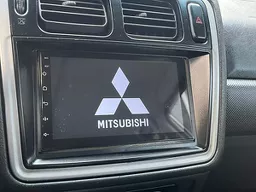 Mitsubishi Pajero TR4