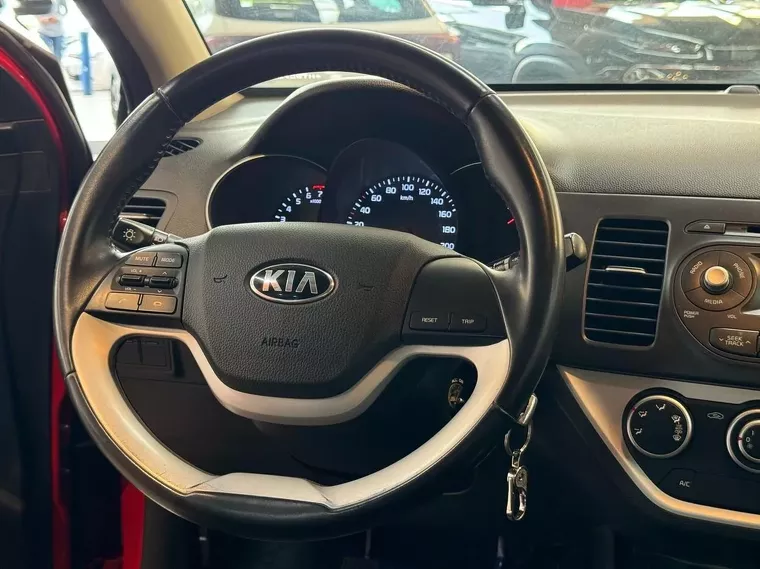 KIA Picanto Vermelho 15