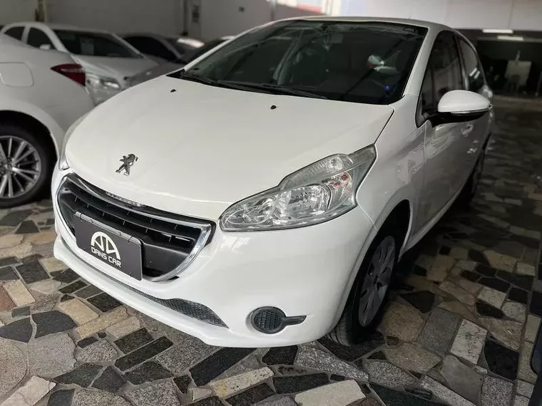 Peugeot 208 Branco 1