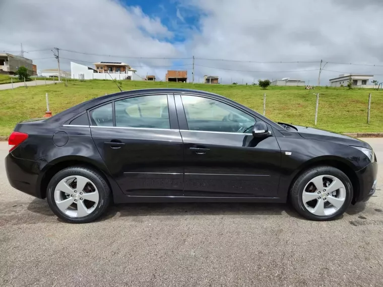 Chevrolet Cruze Preto 10