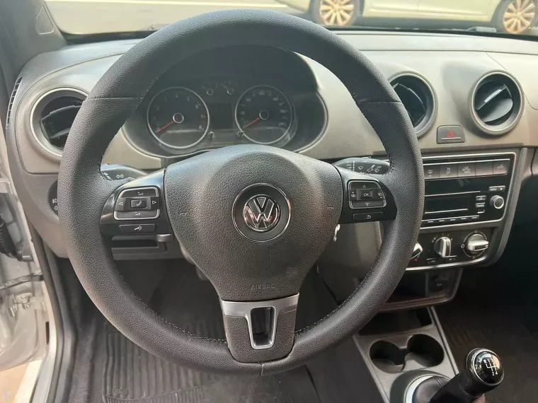 Volkswagen Saveiro Prata 11