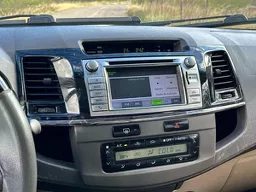Toyota Hilux SW4
