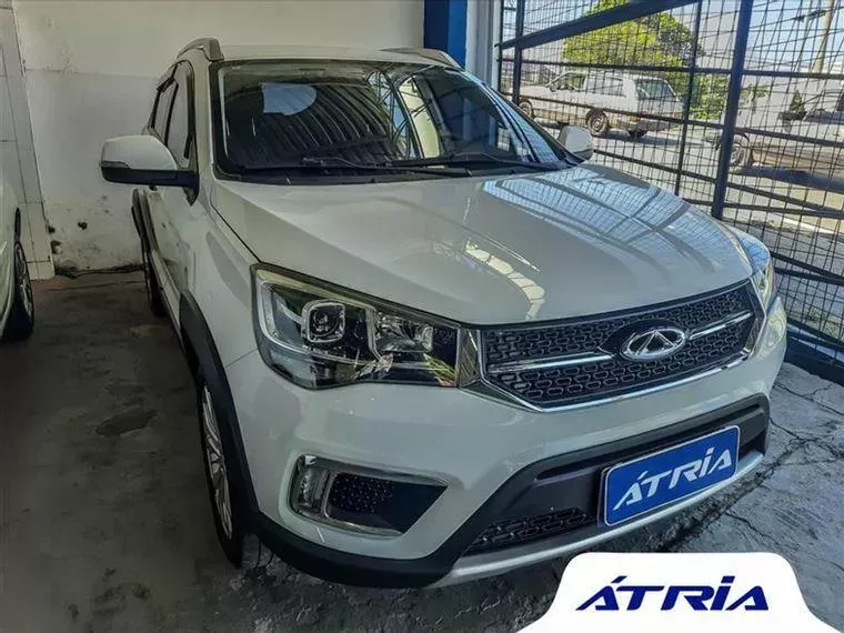 Chery Tiggo 2 Branco 1