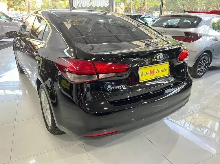 KIA Cerato Preto 2