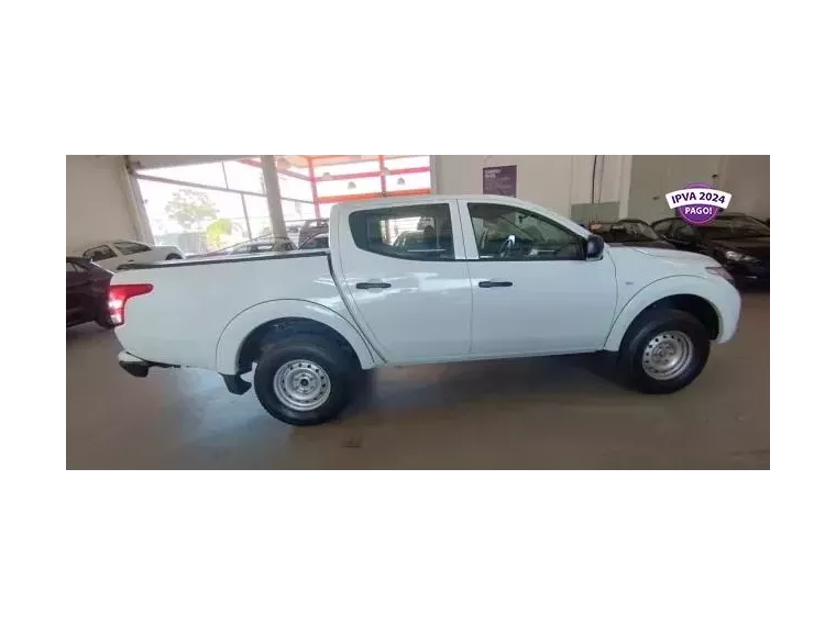 Mitsubishi L200 Branco 1