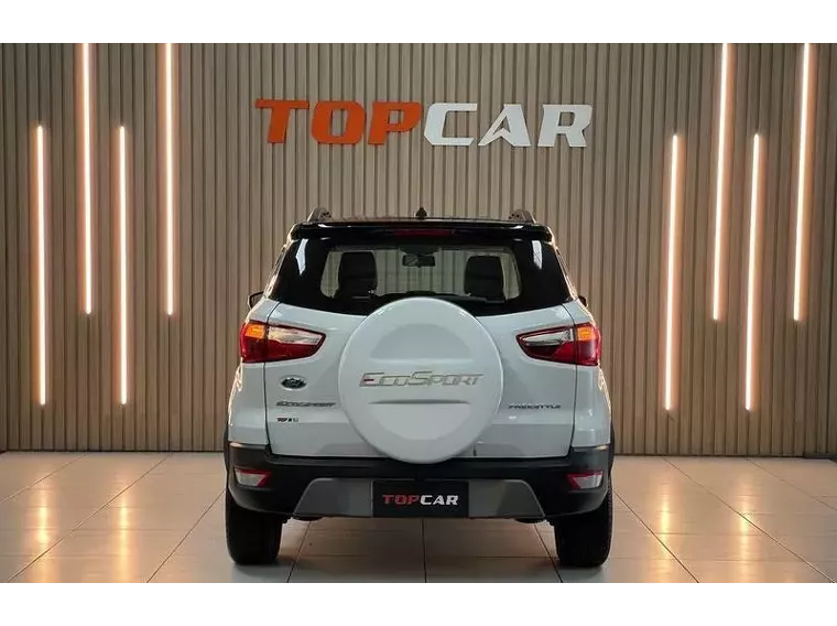 Ford Ecosport Branco 11