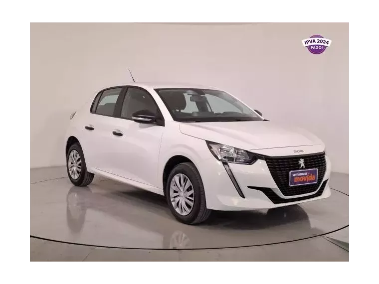 Peugeot 208 Branco 16