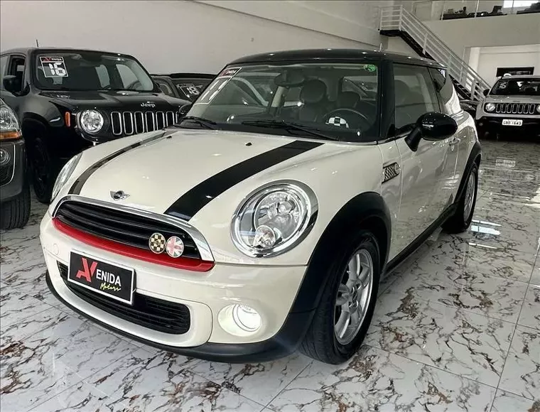 Mini ONE Branco 4