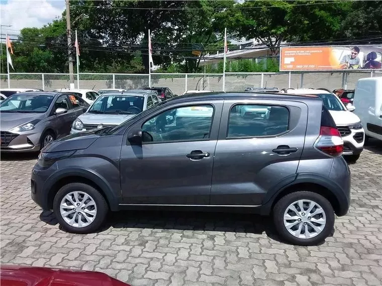 Fiat Mobi Prata 6