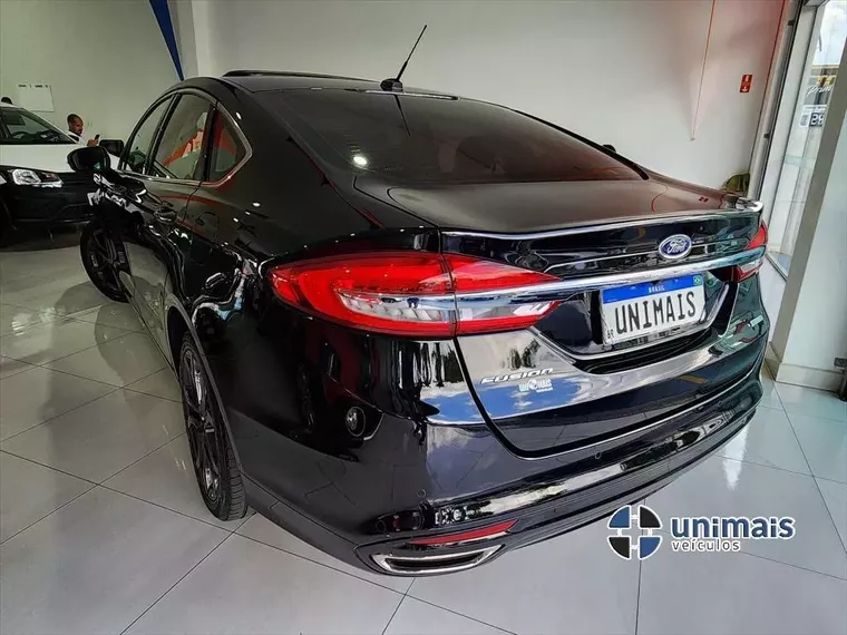 Ford Fusion Preto 8