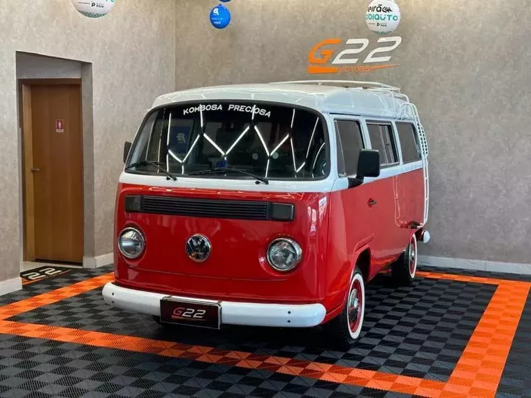 Volkswagen Kombi Branco 3